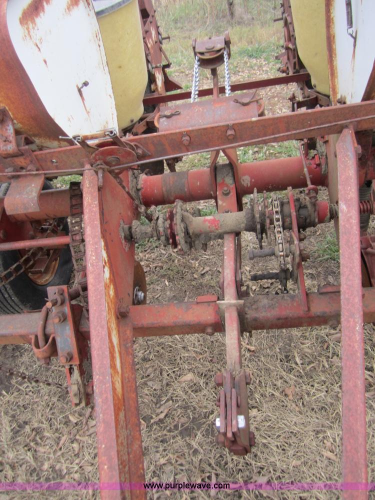 image for item C5227 International 455 four row planter