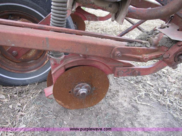 image for item C5227 International 455 four row planter