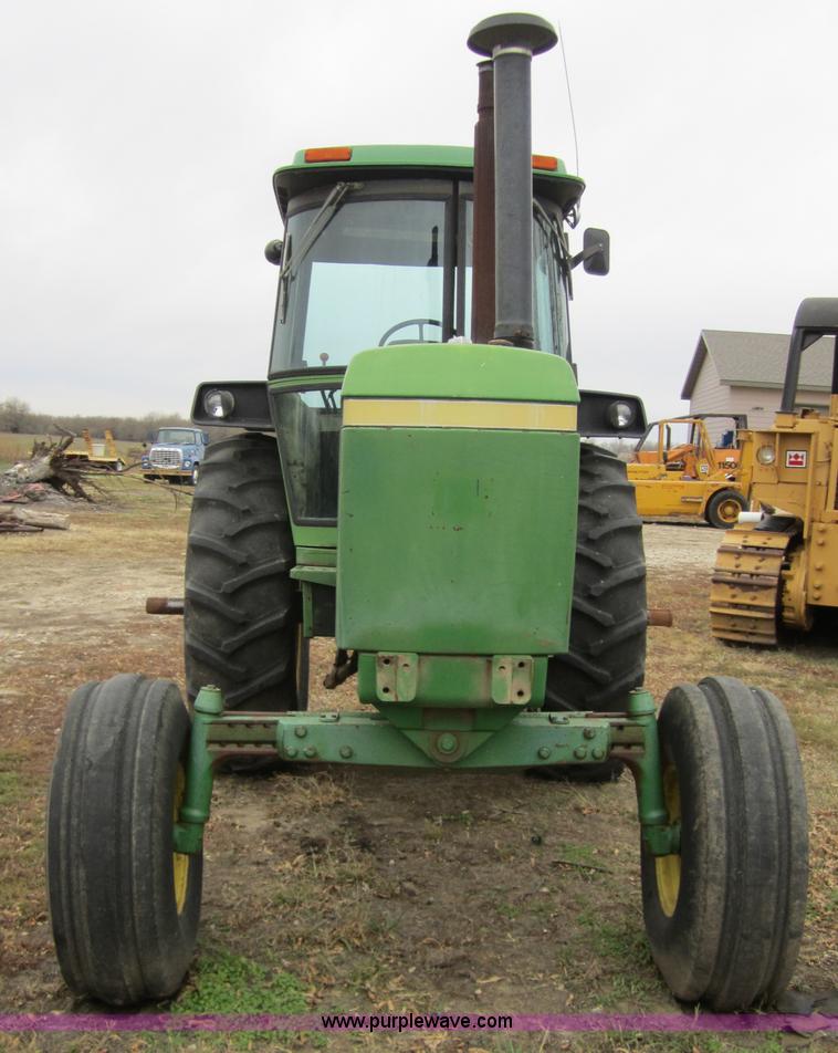 image for item C5228 1976 John Deere 4430 tractor