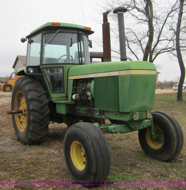 image for item C5228 1976 John Deere 4430 tractor