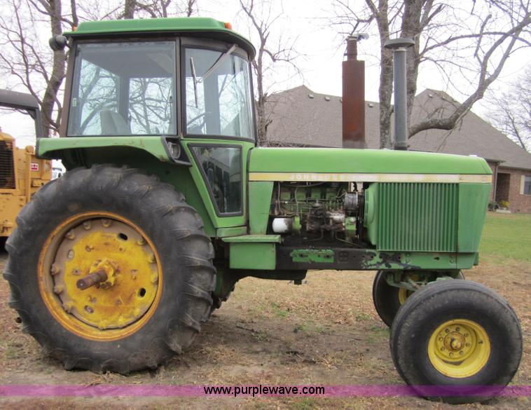 image for item C5228 1976 John Deere 4430 tractor