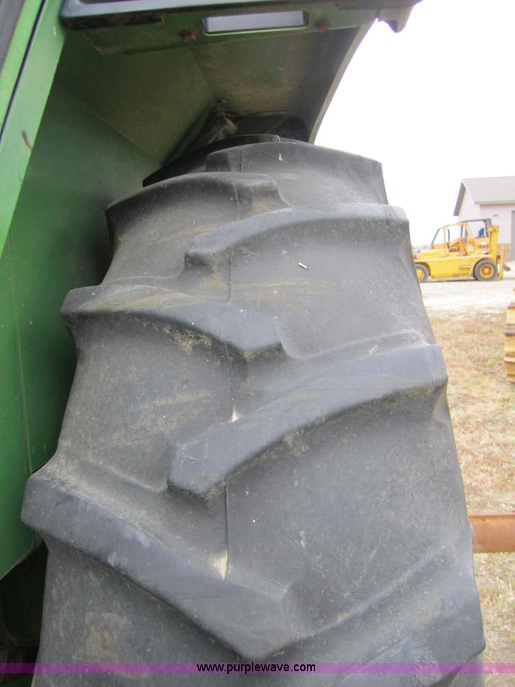 image for item C5228 1976 John Deere 4430 tractor