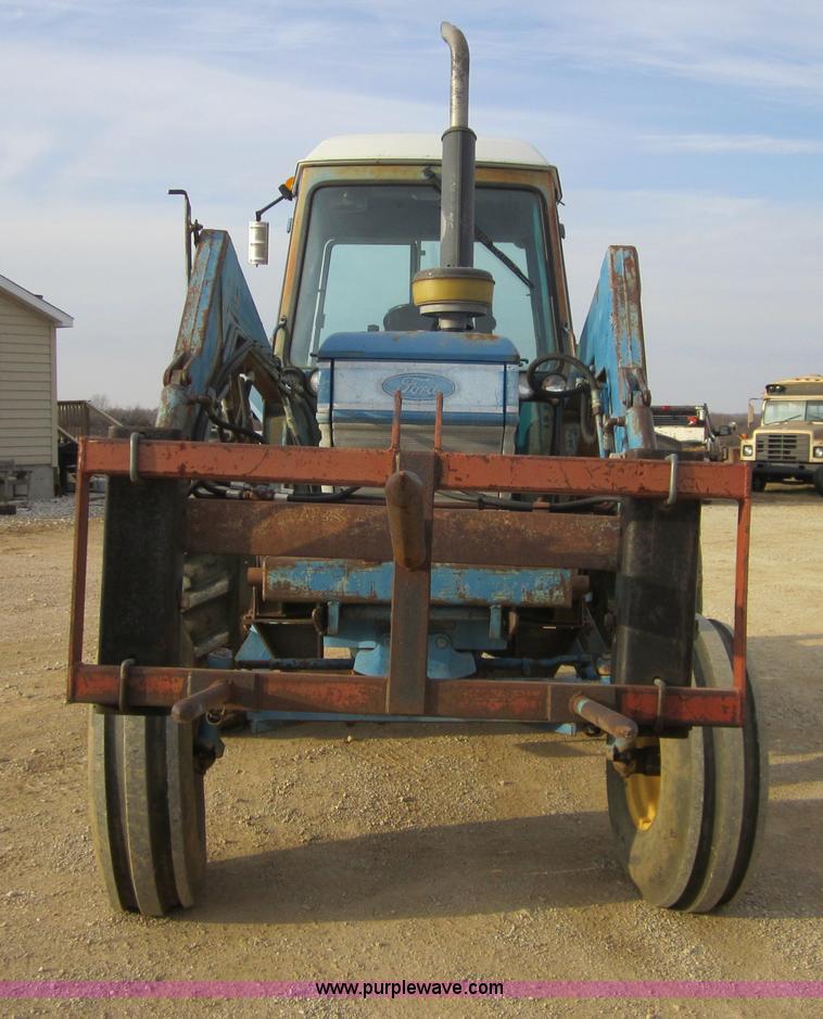 image for item C5247 1984 Ford 7710 tractor