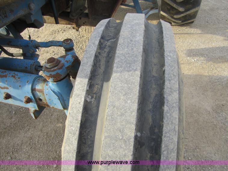 image for item C5247 1984 Ford 7710 tractor