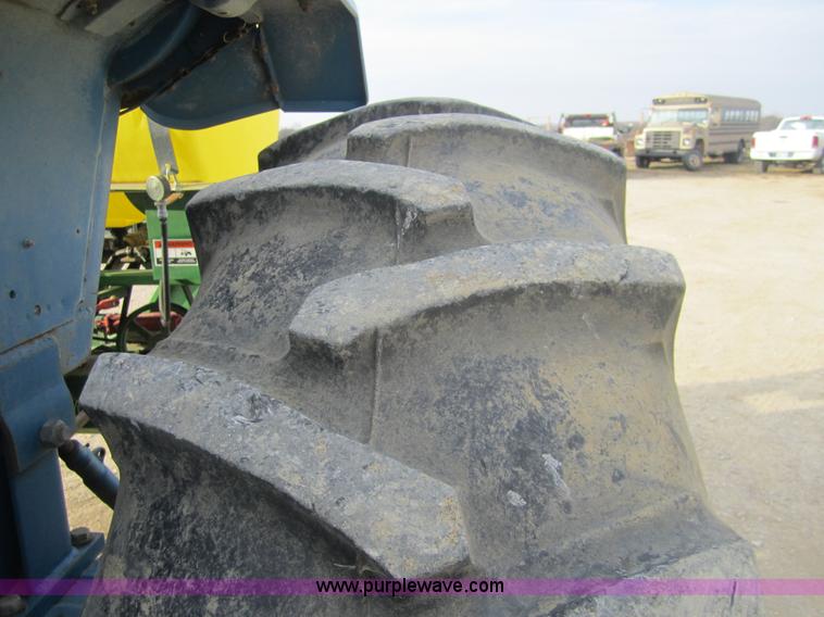 image for item C5247 1984 Ford 7710 tractor