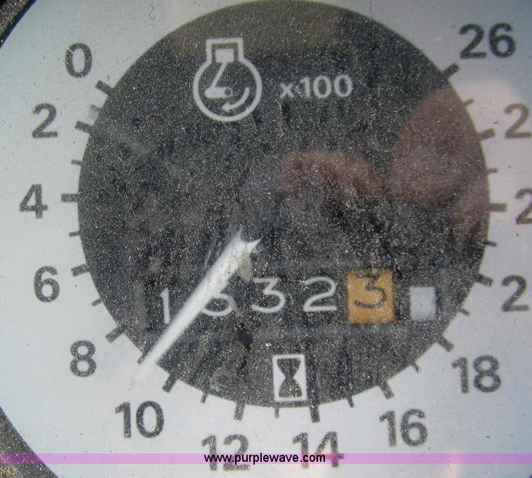 image for item C5247 1984 Ford 7710 tractor