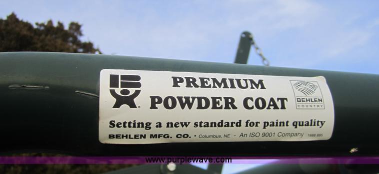 image for item C5251 Behlen M1-V cattle squeeze chute