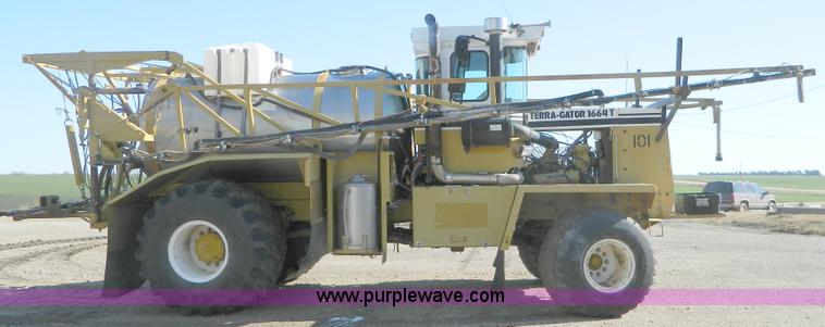 image for item D8613 1991 Ag-Chem TerraGator 1664T self propelled sprayer