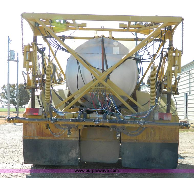 image for item D8613 1991 Ag-Chem TerraGator 1664T self propelled sprayer