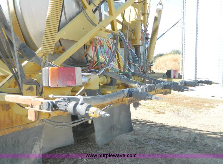 image for item D8613 1991 Ag-Chem TerraGator 1664T self propelled sprayer