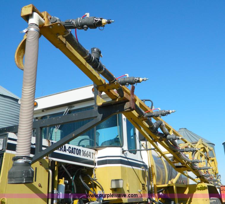 image for item D8613 1991 Ag-Chem TerraGator 1664T self propelled sprayer
