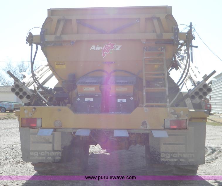 image for item D8614 1990 Ag-Chem TerraGator 1603T self propelled spreader