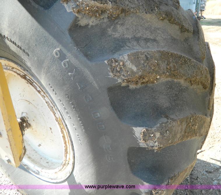 image for item D8614 1990 Ag-Chem TerraGator 1603T self propelled spreader