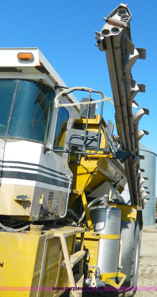 image for item D8614 1990 Ag-Chem TerraGator 1603T self propelled spreader