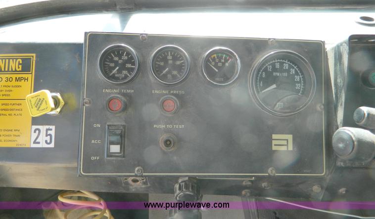 image for item D8614 1990 Ag-Chem TerraGator 1603T self propelled spreader