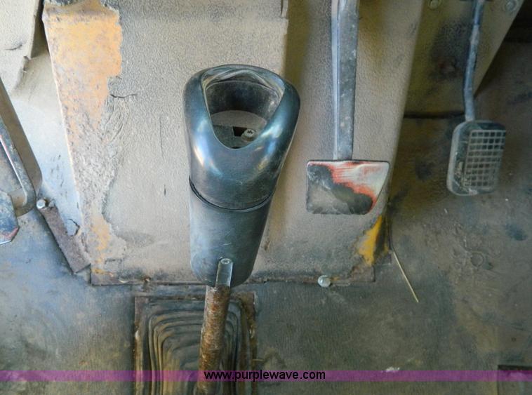 image for item D8614 1990 Ag-Chem TerraGator 1603T self propelled spreader