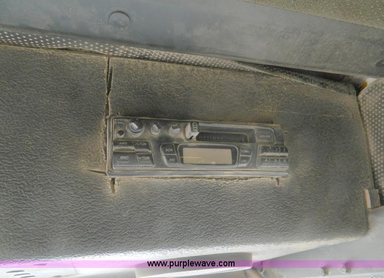 image for item D8614 1990 Ag-Chem TerraGator 1603T self propelled spreader