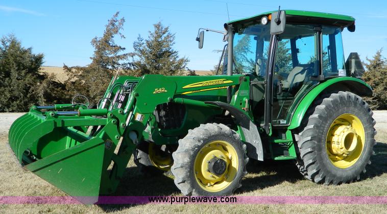 image for item D8629 2006 John Deere 5525 MFWD tractor