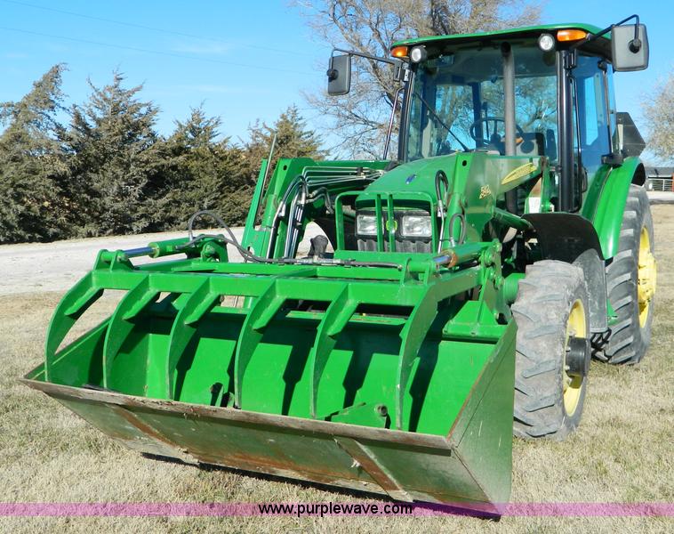 image for item D8629 2006 John Deere 5525 MFWD tractor
