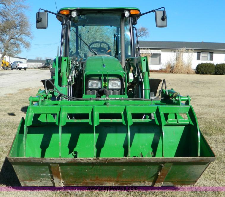 image for item D8629 2006 John Deere 5525 MFWD tractor