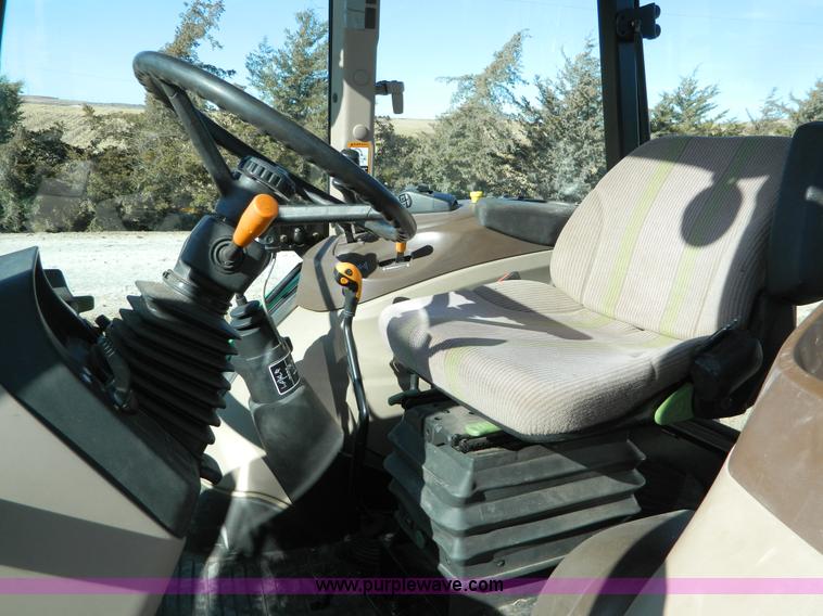 image for item D8629 2006 John Deere 5525 MFWD tractor