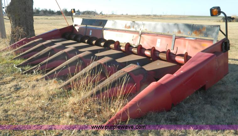 image for item D8645 1998 Case IH 1083 corn header
