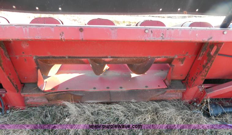 image for item D8645 1998 Case IH 1083 corn header
