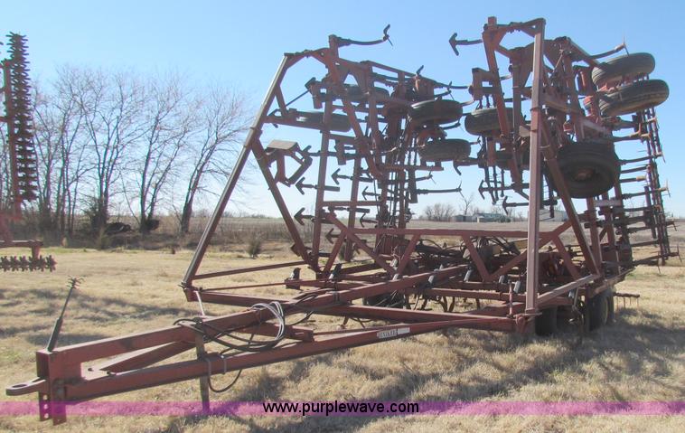 image for item D9205 Hiniker 42' field cultivator