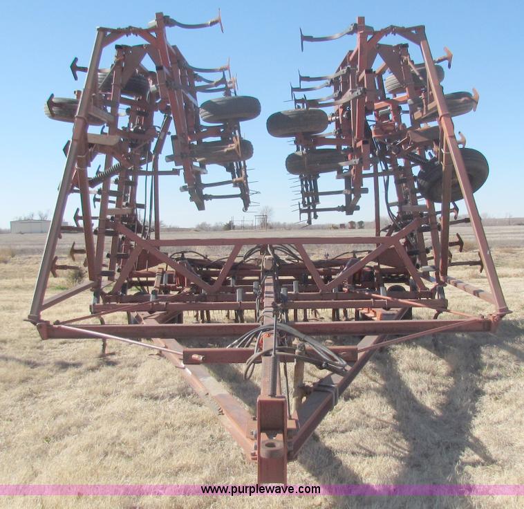image for item D9205 Hiniker 42' field cultivator