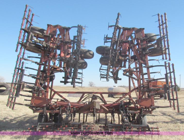 image for item D9205 Hiniker 42' field cultivator