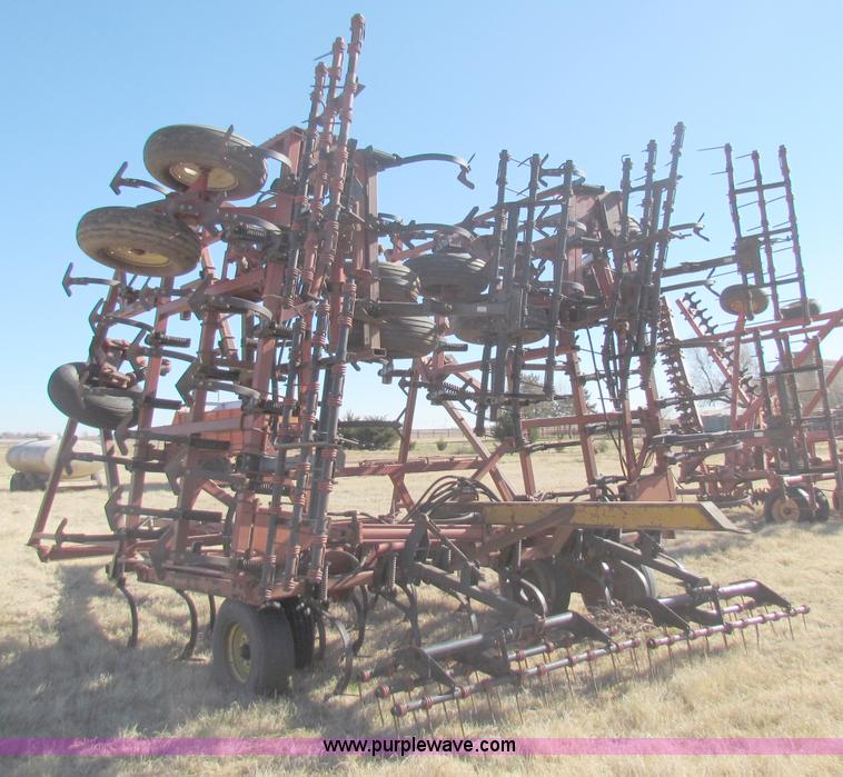 image for item D9205 Hiniker 42' field cultivator