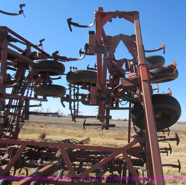 image for item D9205 Hiniker 42' field cultivator