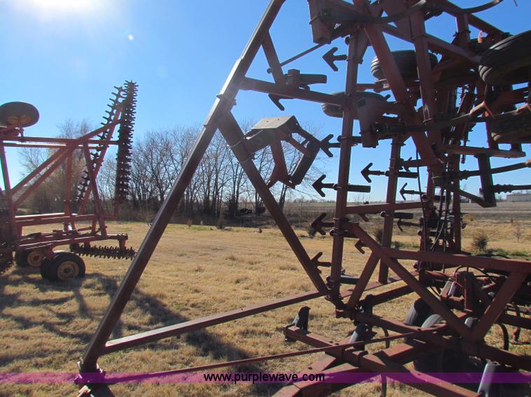 image for item D9205 Hiniker 42' field cultivator