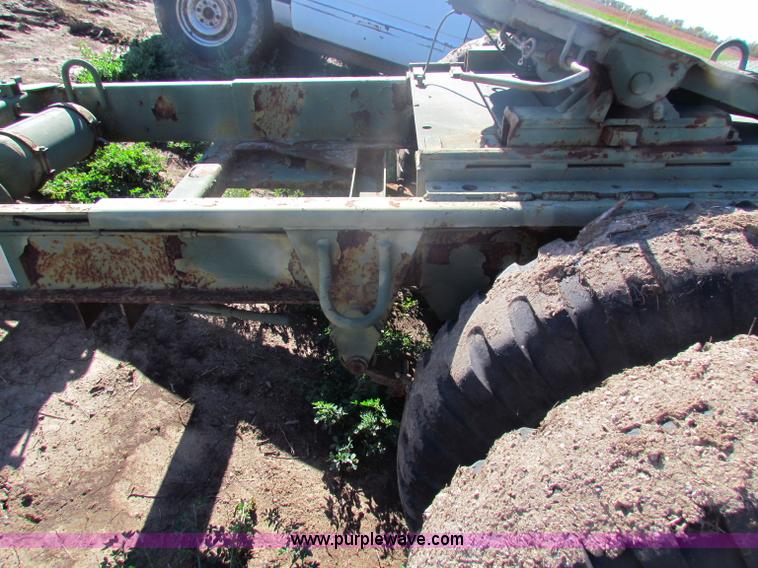 image for item D9217 Semi trailer dolly