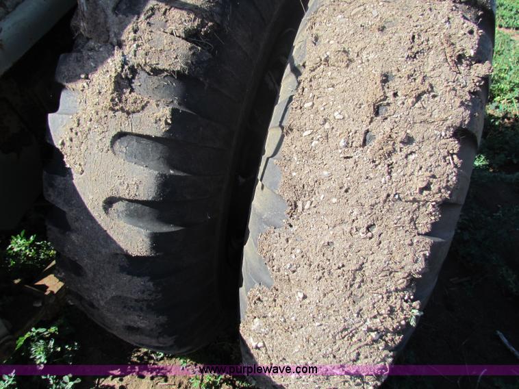 image for item D9217 Semi trailer dolly