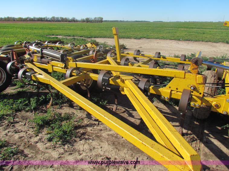 image for item D9219 Kent 52' field cultivator