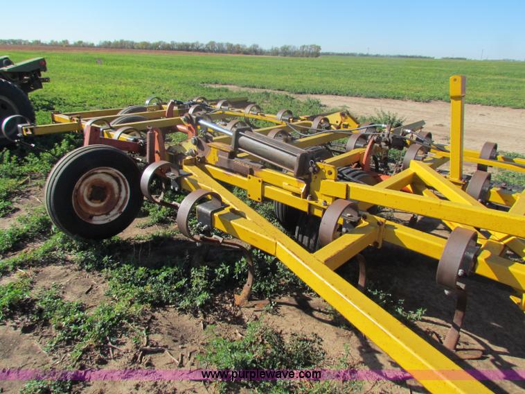 image for item D9219 Kent 52' field cultivator