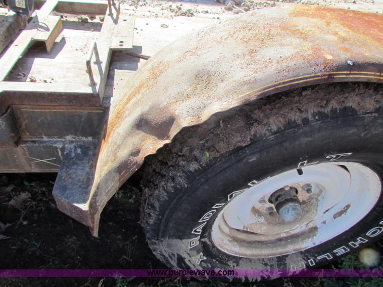 image for item D9220 2004 TEX 16' car trailer