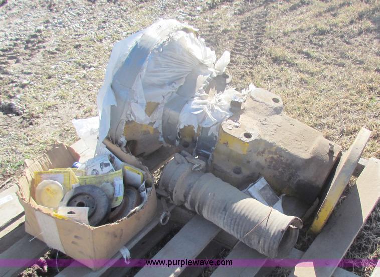 image for item D9221 TerraGator 1603 rebuilt final drive