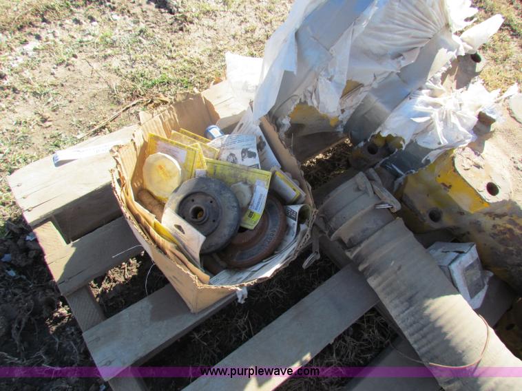 image for item D9221 TerraGator 1603 rebuilt final drive