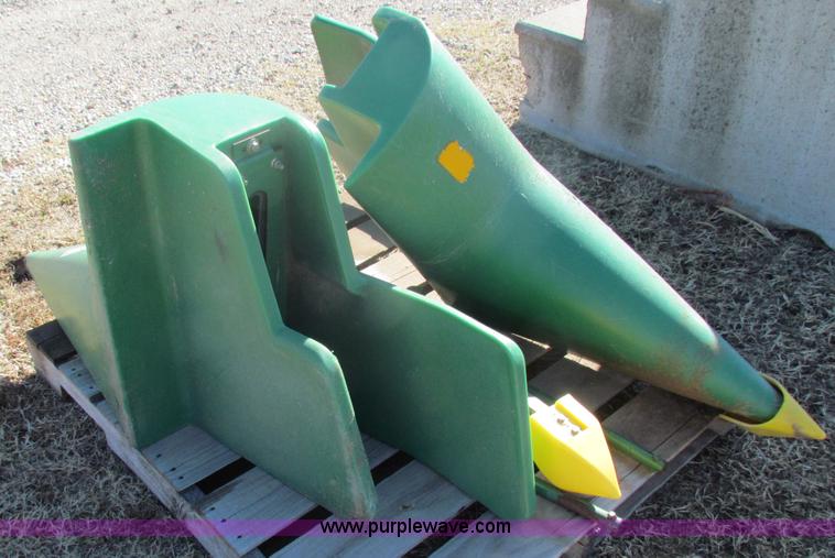 image for item D9222 John Deere flex head snouts