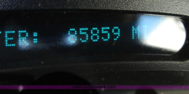 image for item A3317 2006 GMC Sierra 1500 pickup truck