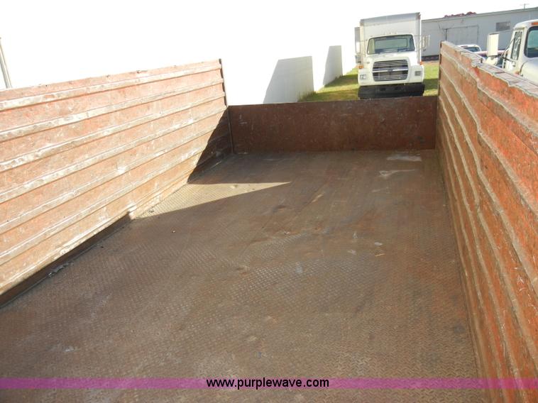 image for item A3320 1988 Chevrolet C60 grain truck