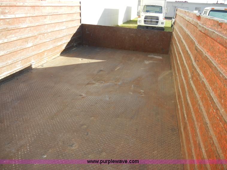 image for item A3320 1988 Chevrolet C60 grain truck