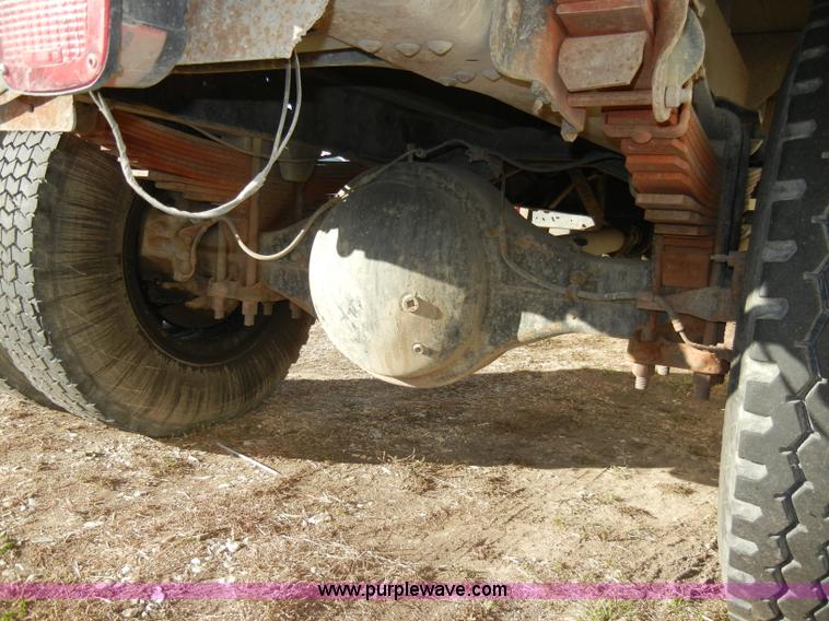 image for item A3320 1988 Chevrolet C60 grain truck