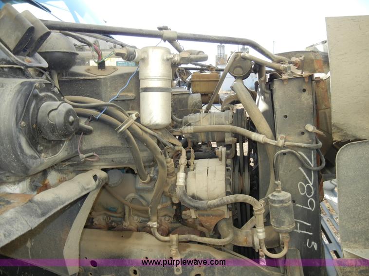 image for item A3320 1988 Chevrolet C60 grain truck