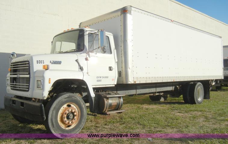 image for item A3321 1994 Ford LN7000 box truck
