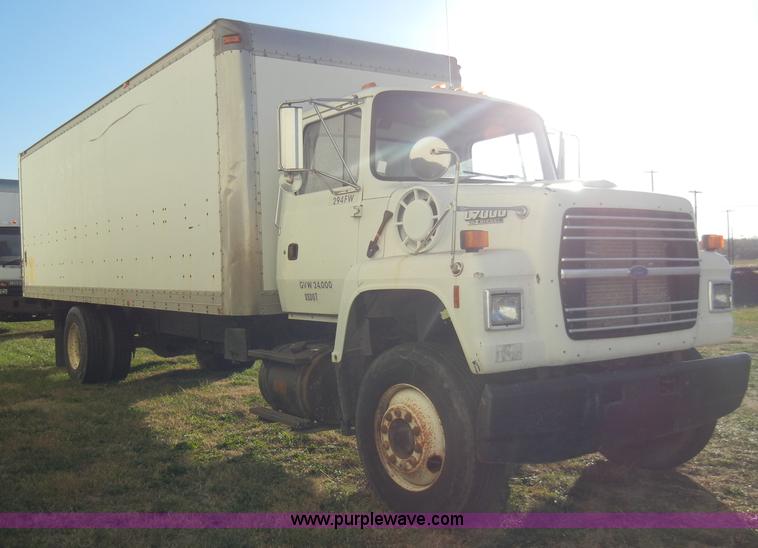 image for item A3321 1994 Ford LN7000 box truck