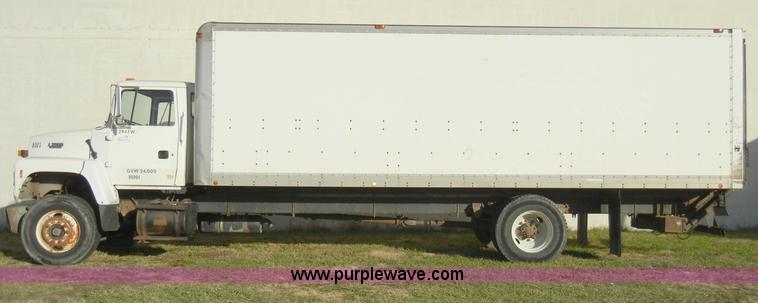 image for item A3321 1994 Ford LN7000 box truck