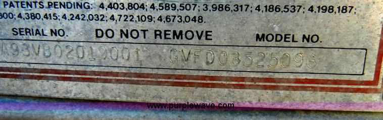 image for item A3321 1994 Ford LN7000 box truck